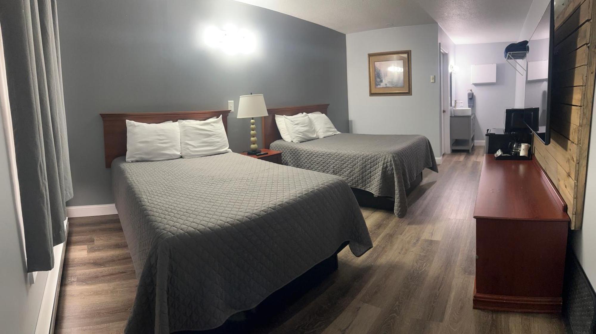 Pelican Motel Pelican Rapids エクステリア 写真